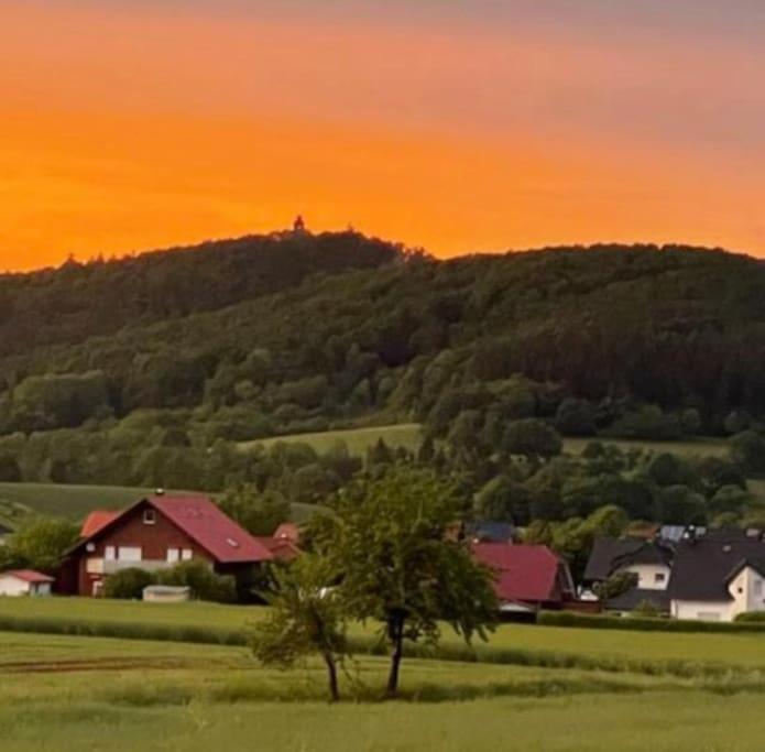 Ferienwohnung Leuchtbergblick Mit Terrasse Und Pkw Stellplatz Eschwege Zewnętrze zdjęcie