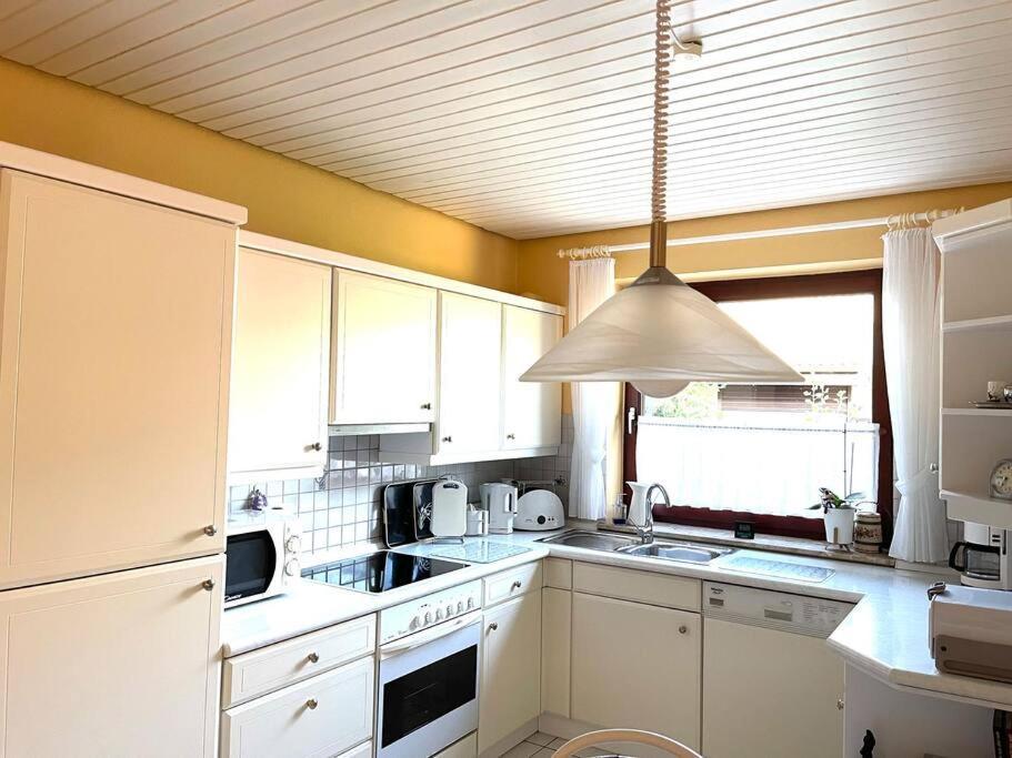 Ferienwohnung Leuchtbergblick Mit Terrasse Und Pkw Stellplatz Eschwege Zewnętrze zdjęcie