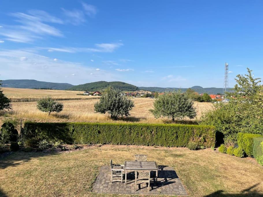 Ferienwohnung Leuchtbergblick Mit Terrasse Und Pkw Stellplatz Eschwege Zewnętrze zdjęcie