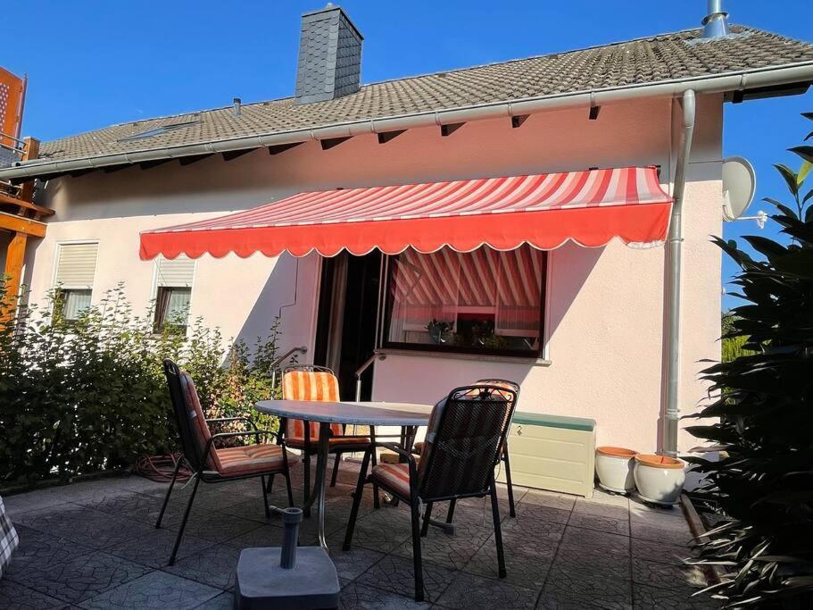 Ferienwohnung Leuchtbergblick Mit Terrasse Und Pkw Stellplatz Eschwege Zewnętrze zdjęcie
